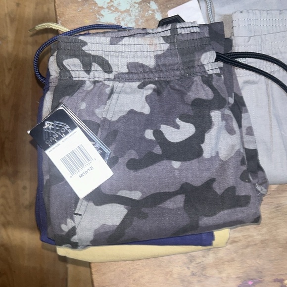 Boys pants size 8 and size 10/12 - Picture 4 of 5